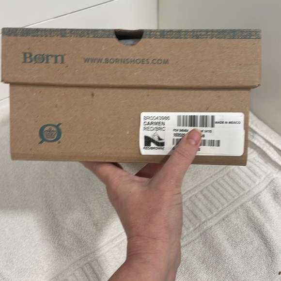 BORN foe SUNDANCE NIB CARMEN HEALED CLOG IN RED/BROWN BLANKET PRINT WOOL - Picture 4 of 4